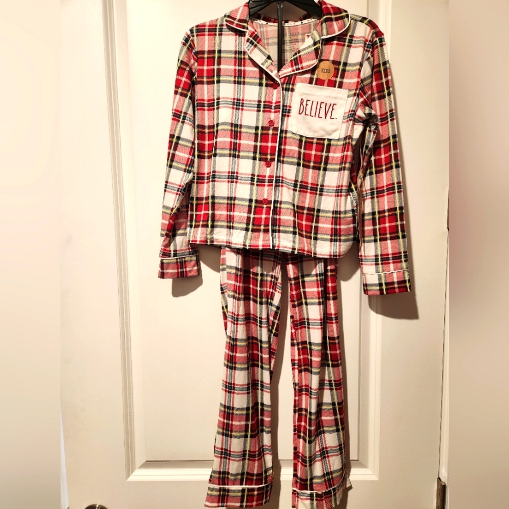 RAE DUNN 2pc Big Kids pajamas “Believe”.